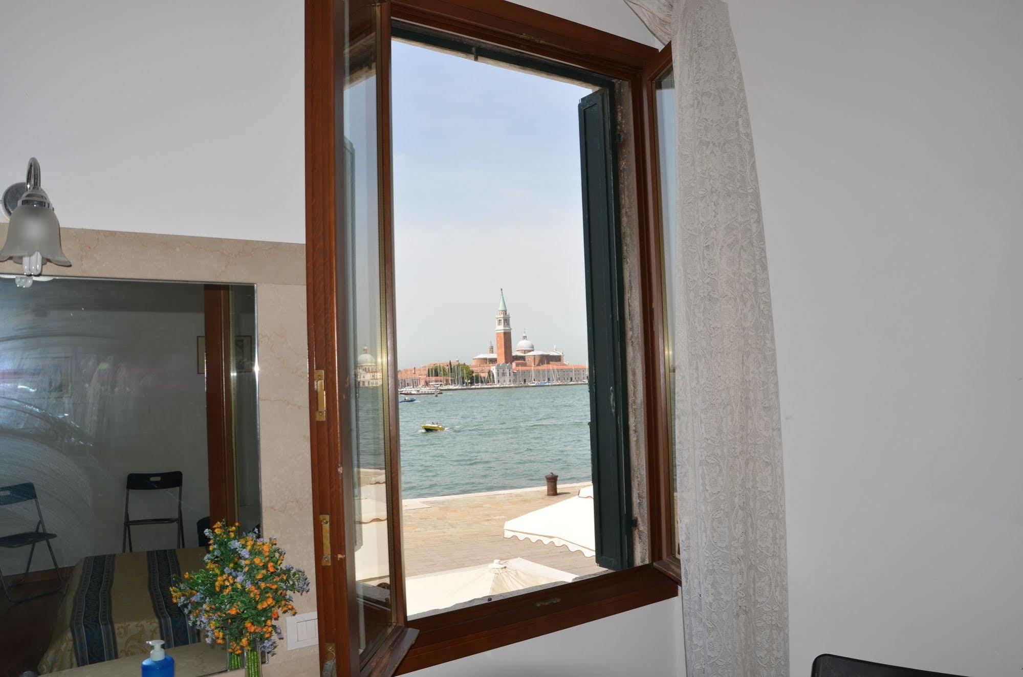 Casa Favaretto Guest House Venice Exterior photo